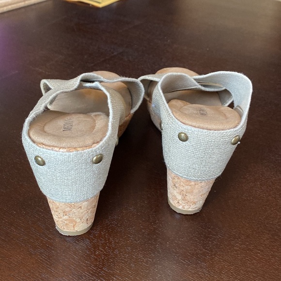 Merona Women’s Cork Wedge Sandals Beige & Metallic - Picture 2 of 6